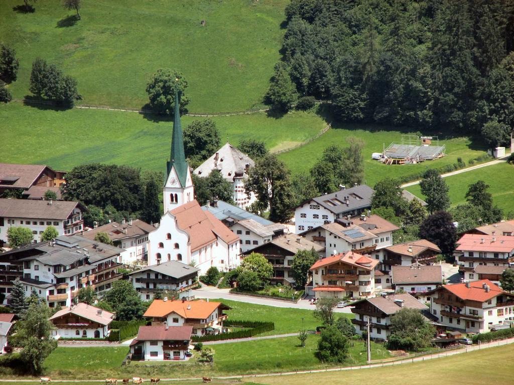 Apart Franz Josef Штумм Экстерьер фото