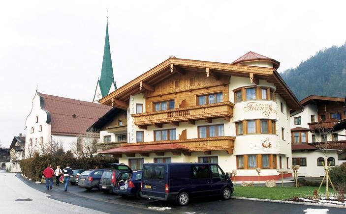 Apart Franz Josef Штумм Экстерьер фото